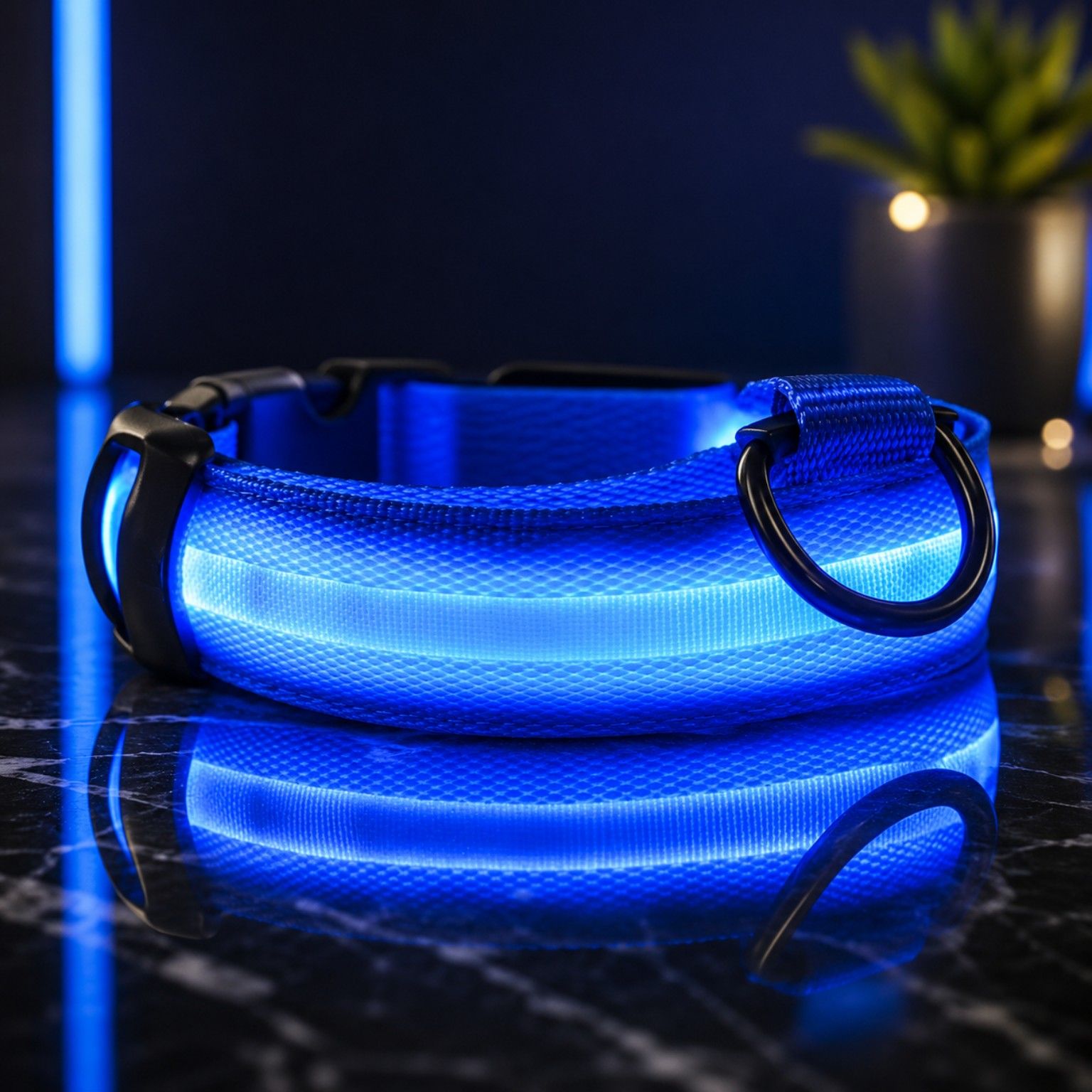 plava_ogrlica LED Ogrlica za Pse USB | Svjetleća Sigurnosna Ogrlica | - Slika 1